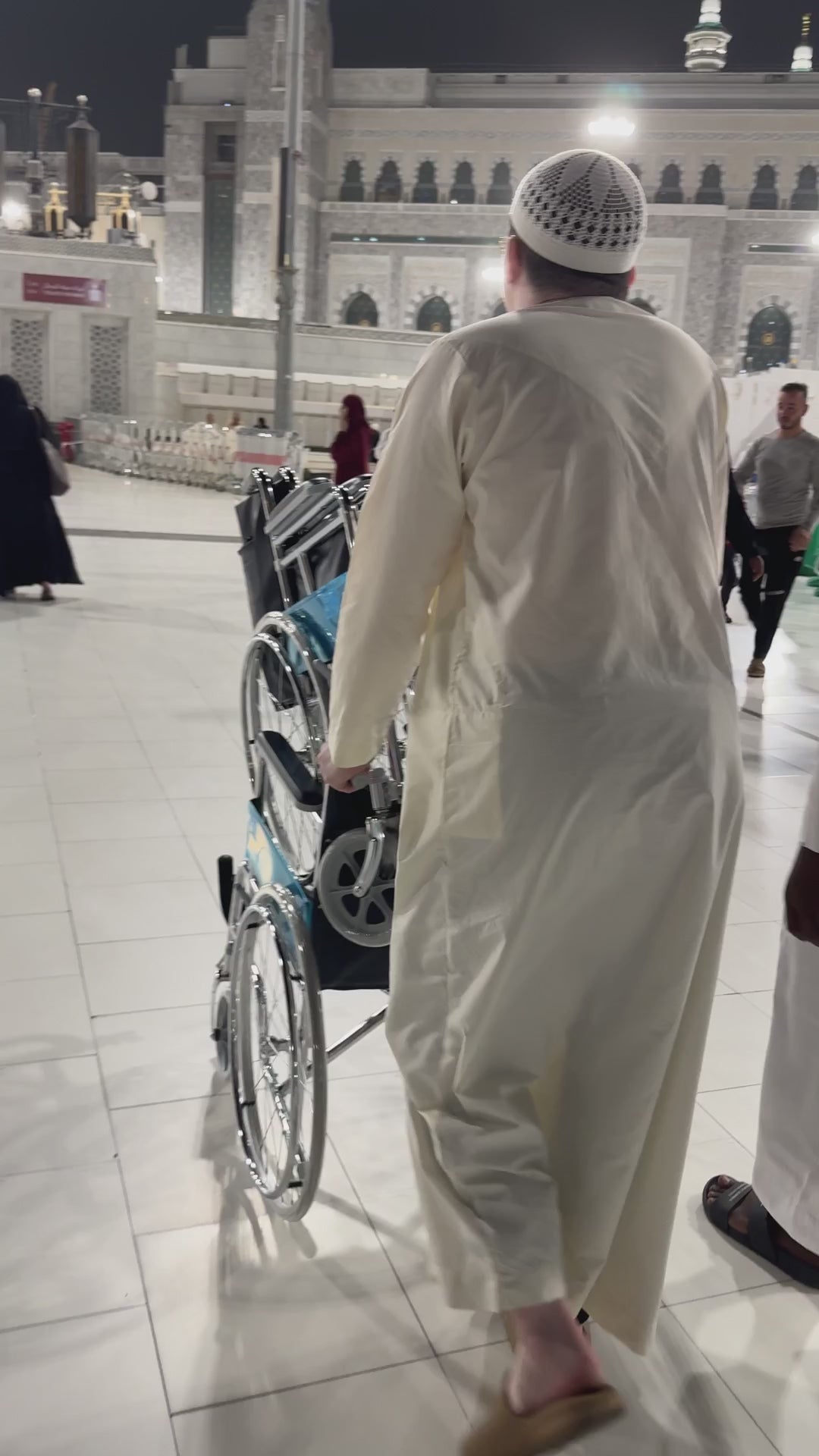 Mon fauteuil roulant à Makkah